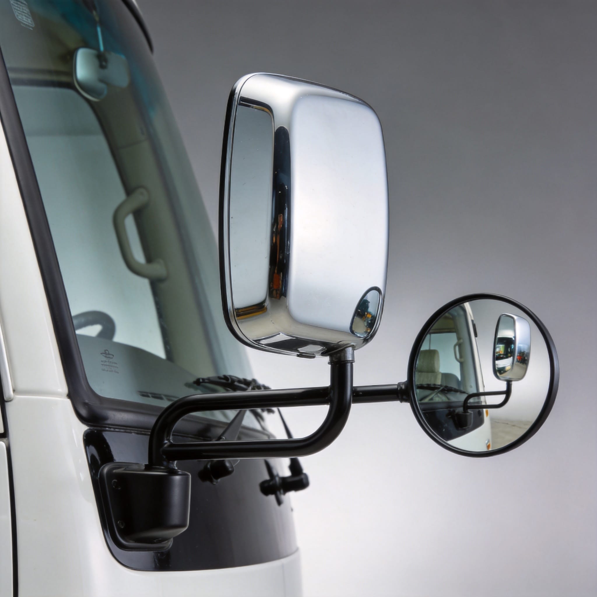 toyota-coaster-exterior-mirror-field-of-view