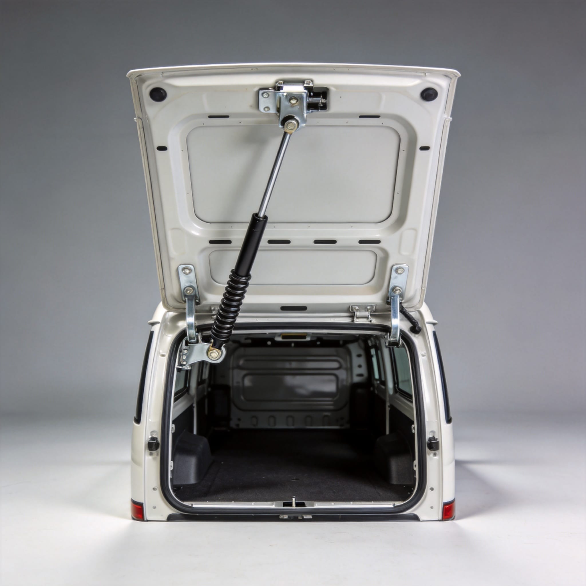 Toyota Coaster Luggage Compartment Door: Load-Bearing Hinges & Design